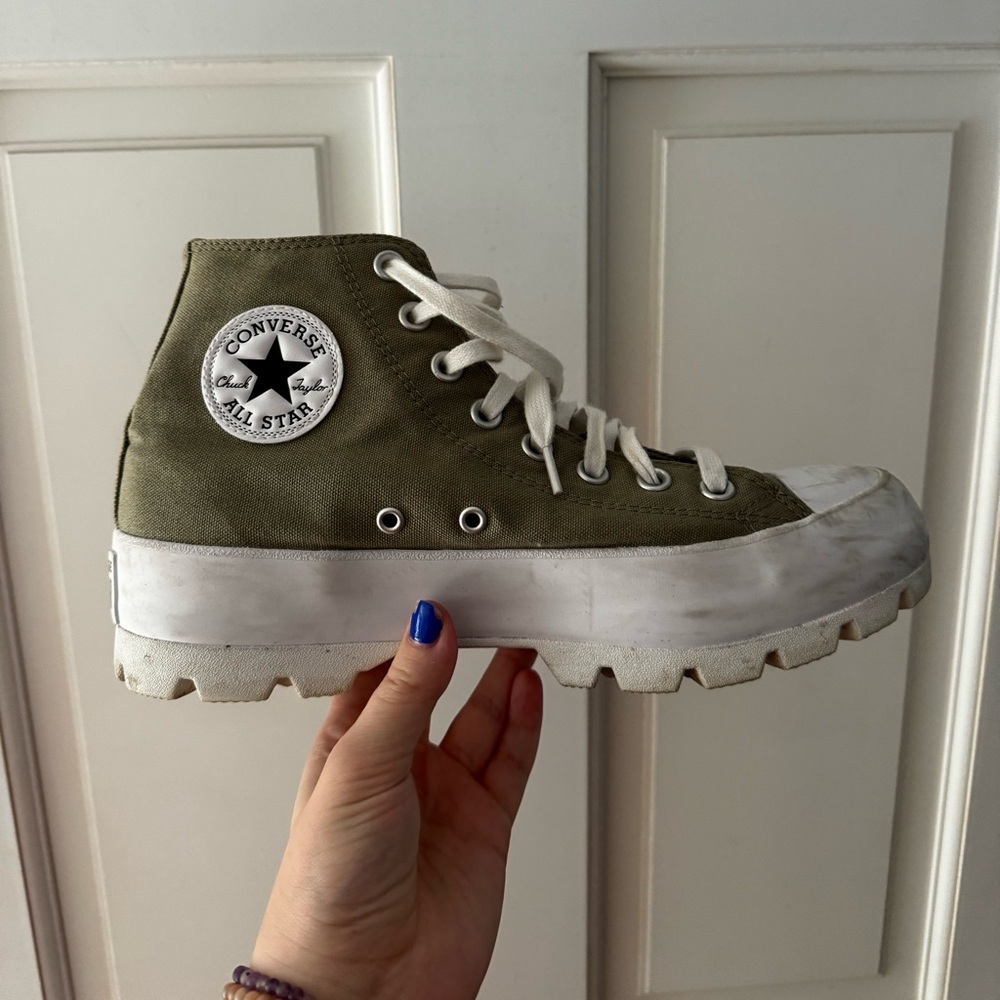 Platform Converse - image 1